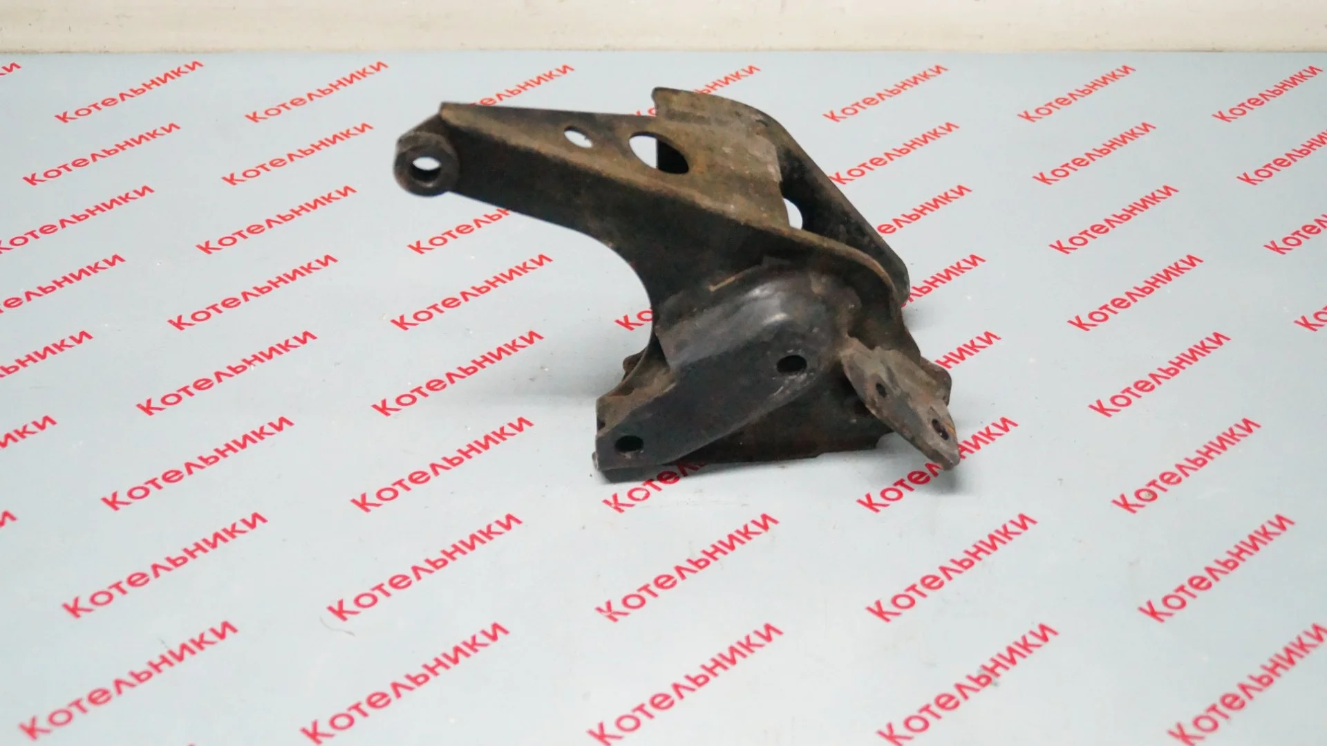 Nissan 11332-BM500 кронштейн опоры двигателя - миниатюра 3