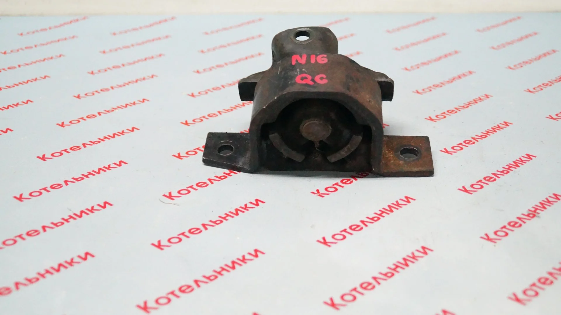 Nissan 11210-6N000 Подушка двигателя - изображение 1