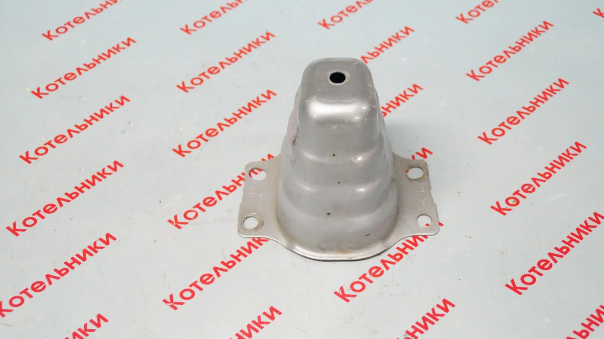 Nissan 85212-AX600 Кронштейн усилителя бампера - изображение 1
