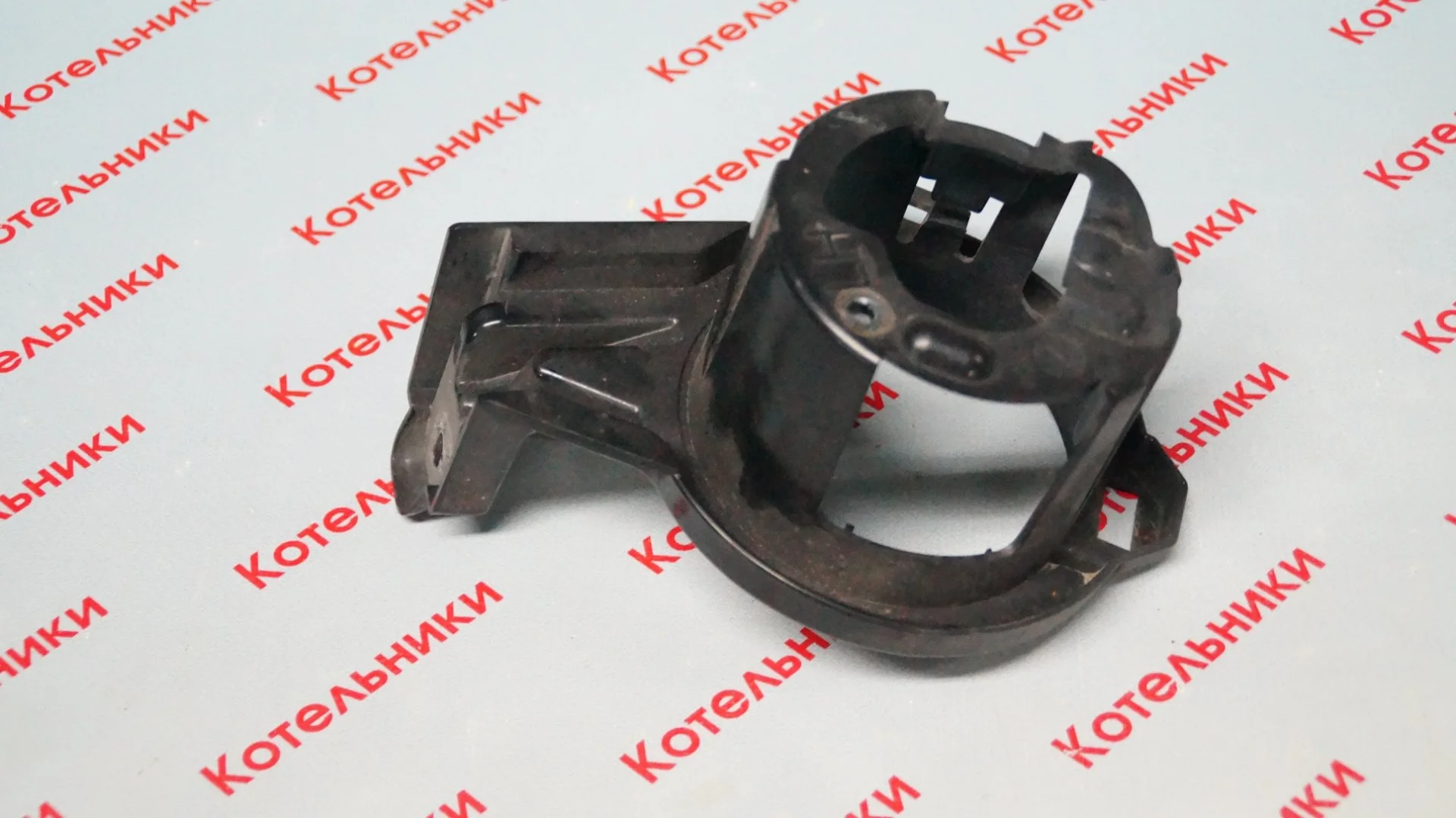Nissan 26915-1KA0A Кронштейн ПТФ левый - миниатюра 4