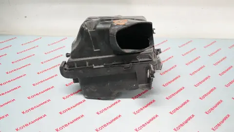Nissan 16500-1KA0A Корпус воздушного фильтра