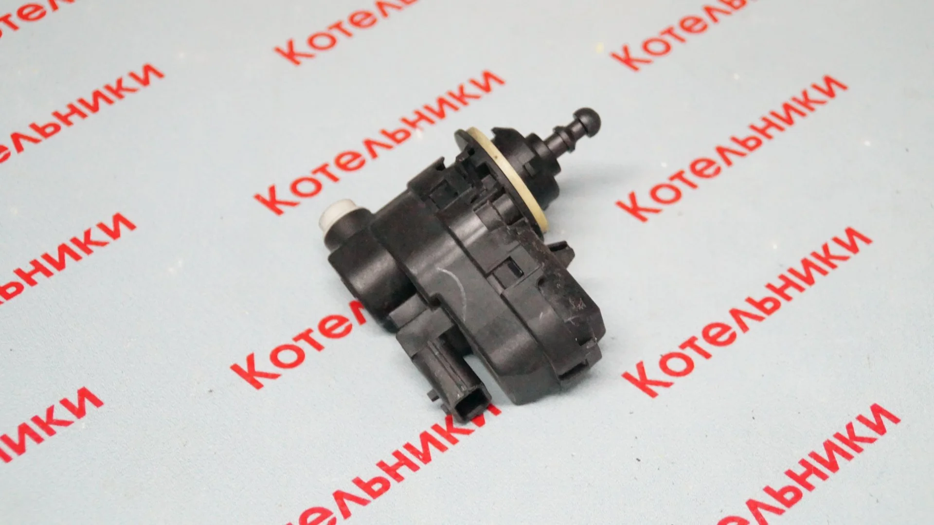 Nissan 26056-4EA0A Корректор фары - изображение 1