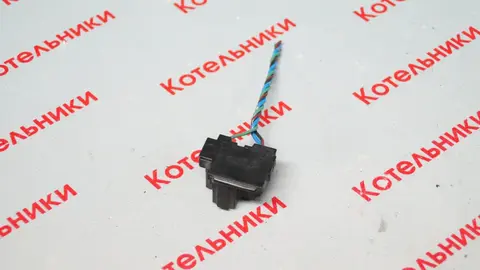 Nissan 26060-1KA0A Разьем фары