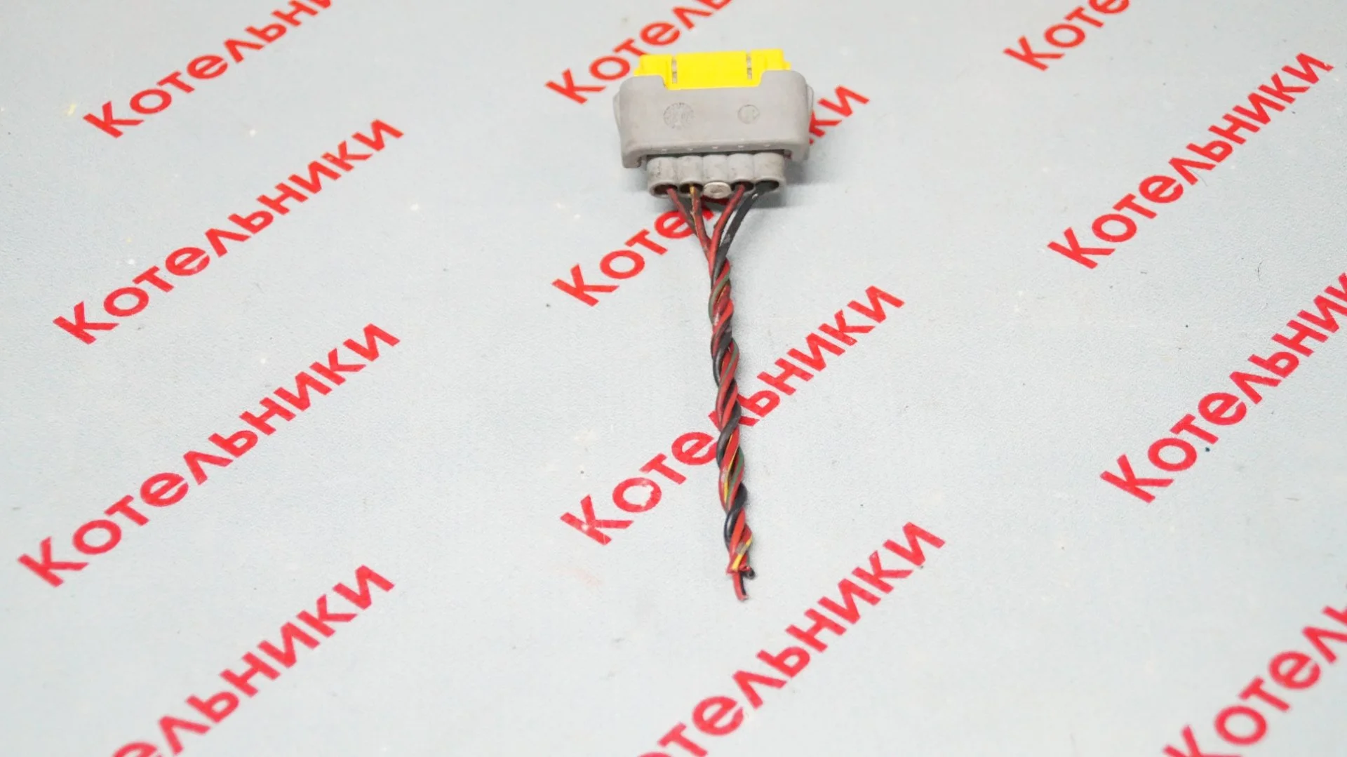 Nissan 26060-BN702 Разъем фары - миниатюра 3