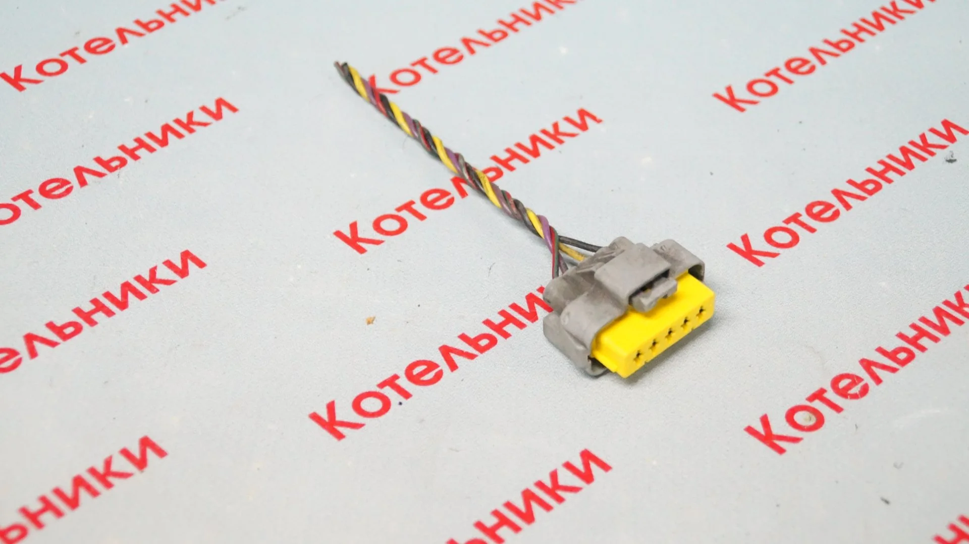 Nissan 26010-BN702 Разъём фары - миниатюра 4