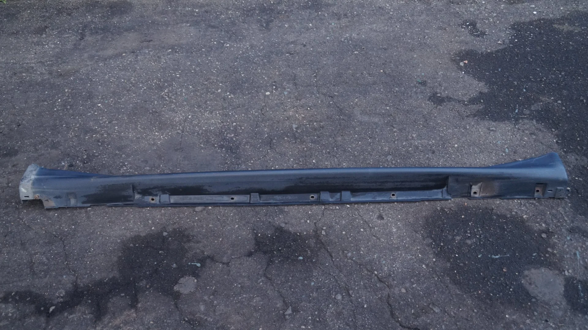 Nissan 76851-1KA6A Накладка порога левая - изображение 1
