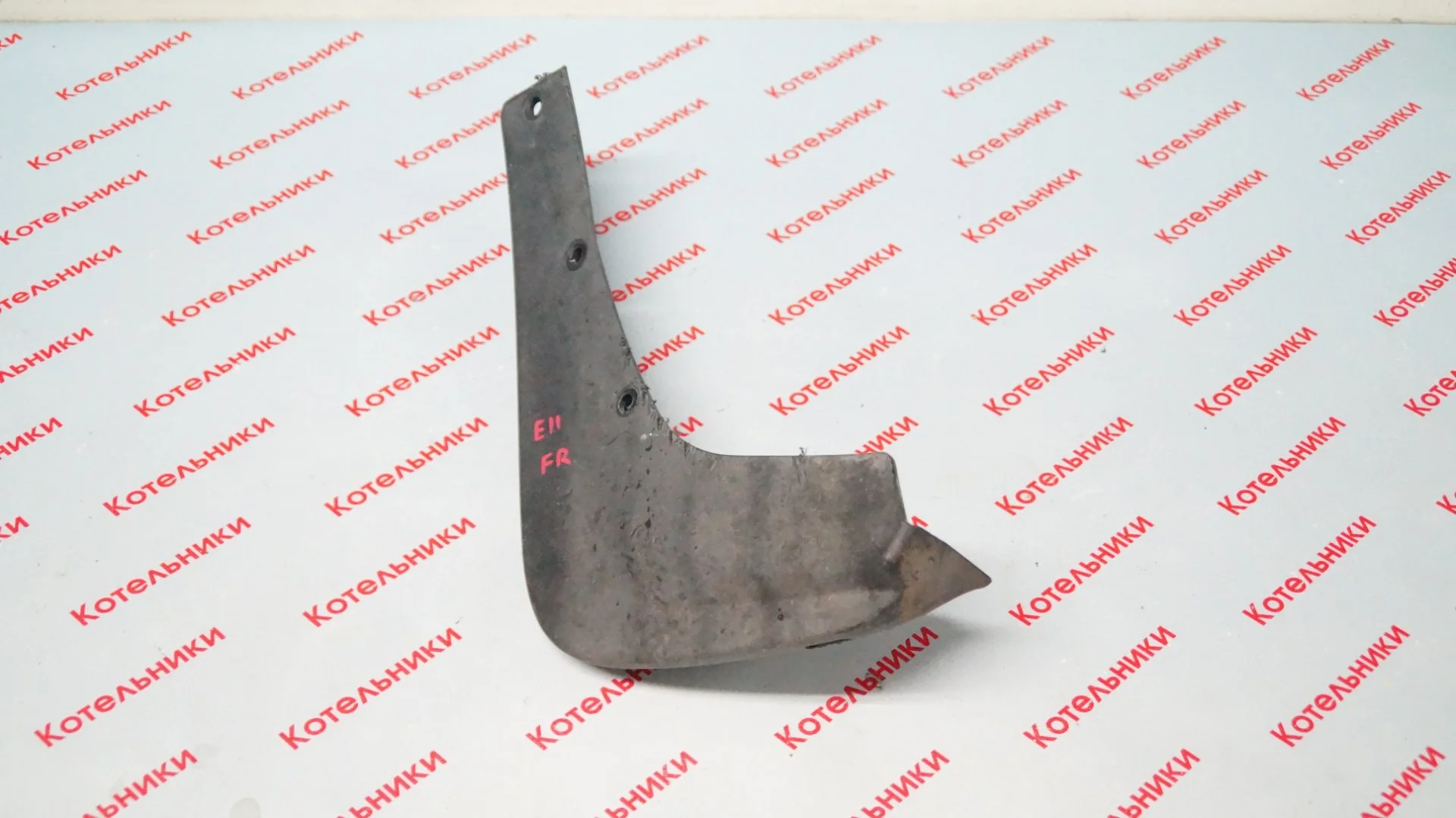 Nissan 63854-9U000 Брызговик передний правый - миниатюра 4