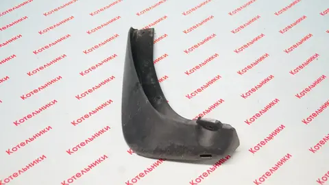 Nissan 63855-9U000 Брызговик передний левый