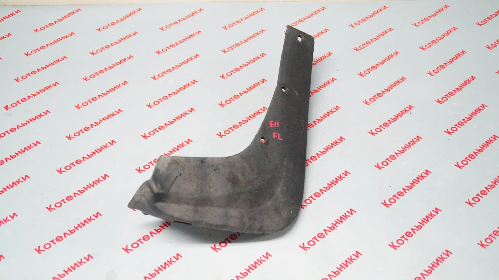 Nissan 63855-9U000 Брызговик передний левый - миниатюра 4