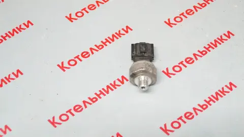 Nissan 92136-1FA0A Датчик давления хладагента
