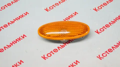 Nissan 26160-6F605 Указатель поворота желтый