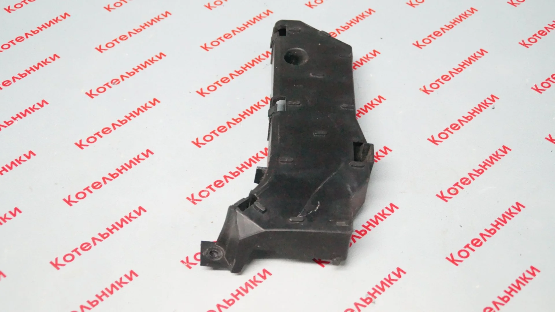 Nissan 62223-BN700 Кронштейн переднего бампера L - миниатюра 2