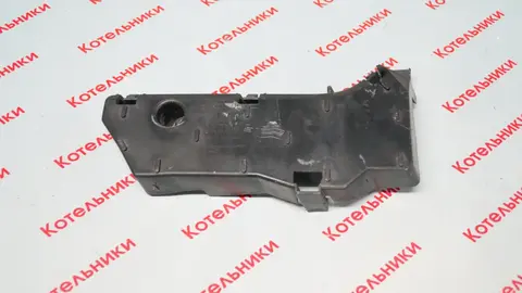 Nissan  62222-BN700 Кронштейн бампера R