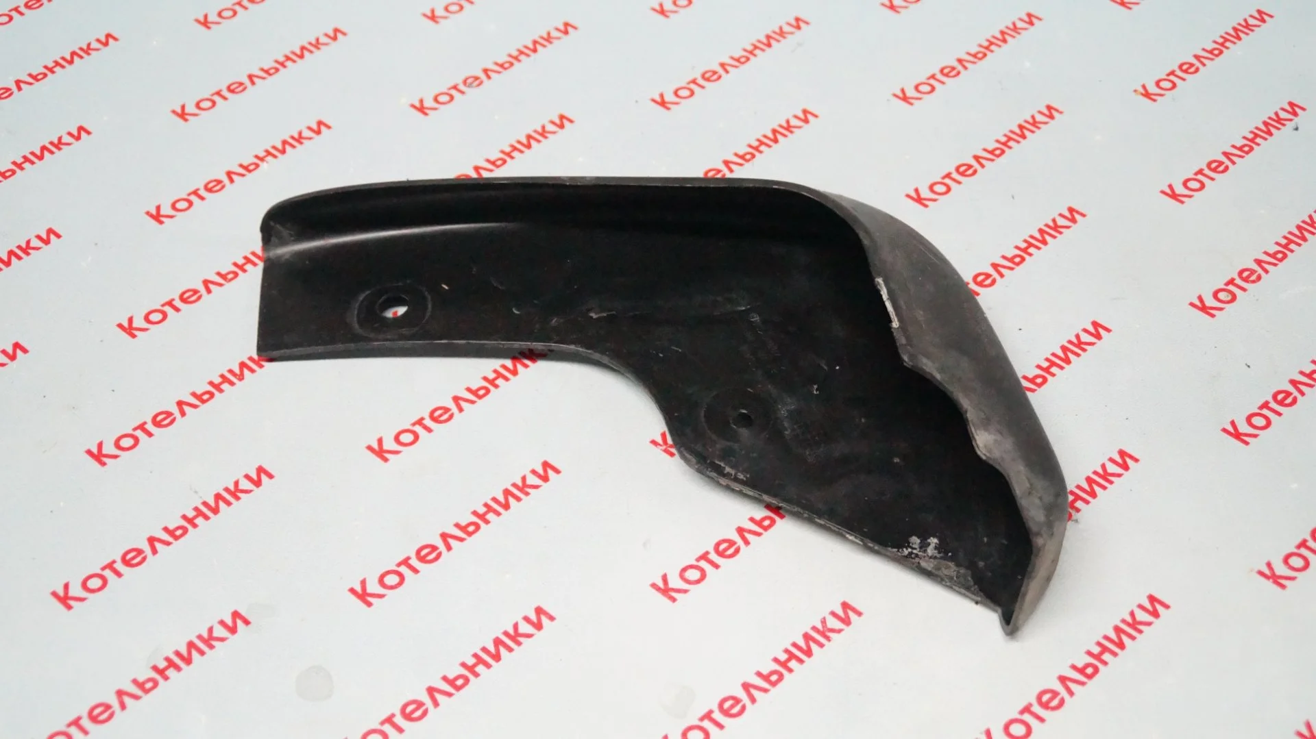 Nissan KE788-1K085 Брызговики передние правый - миниатюра 2