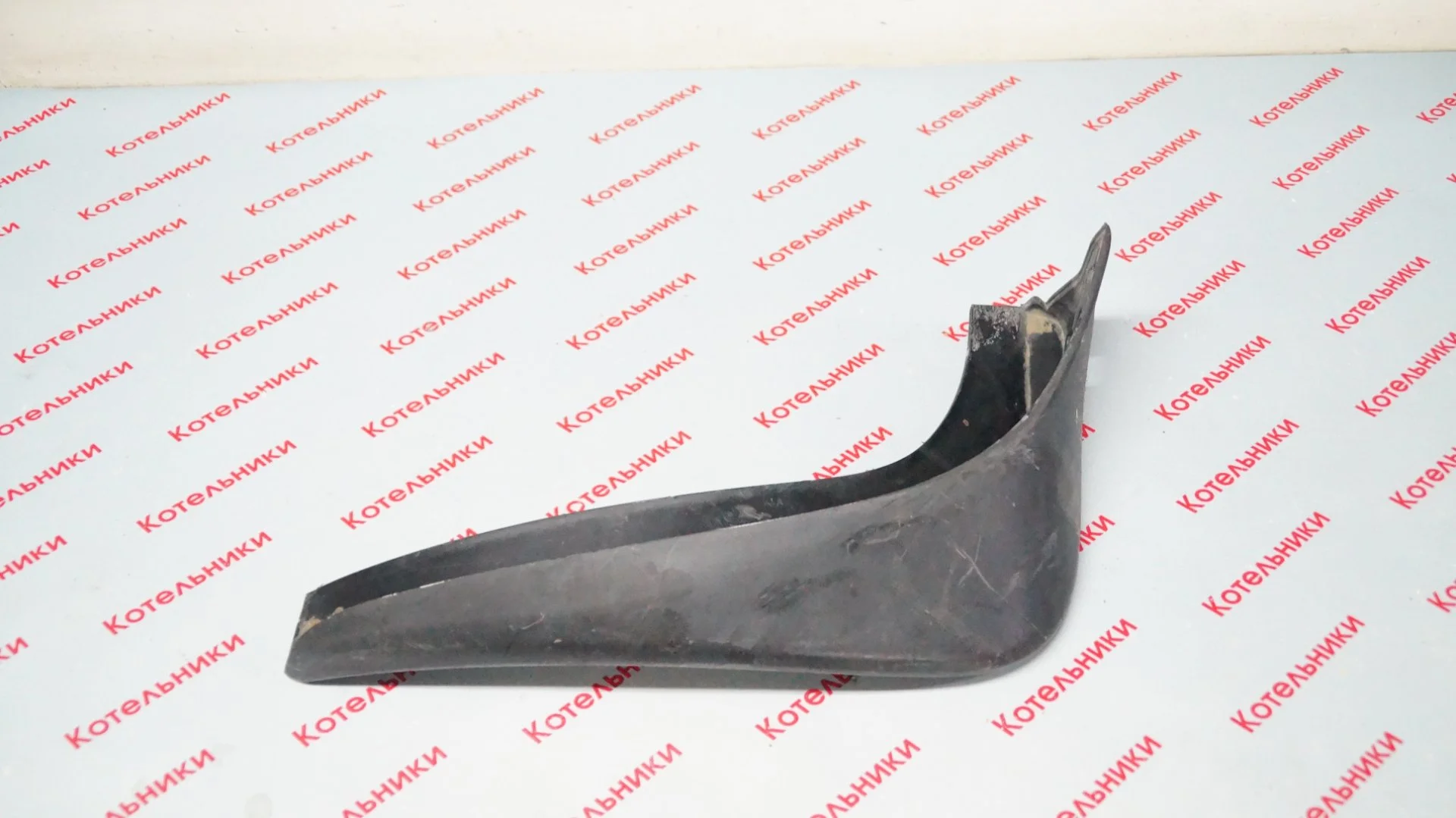 Nissan 78813-9U000 Брызговик задний левый - миниатюра 3