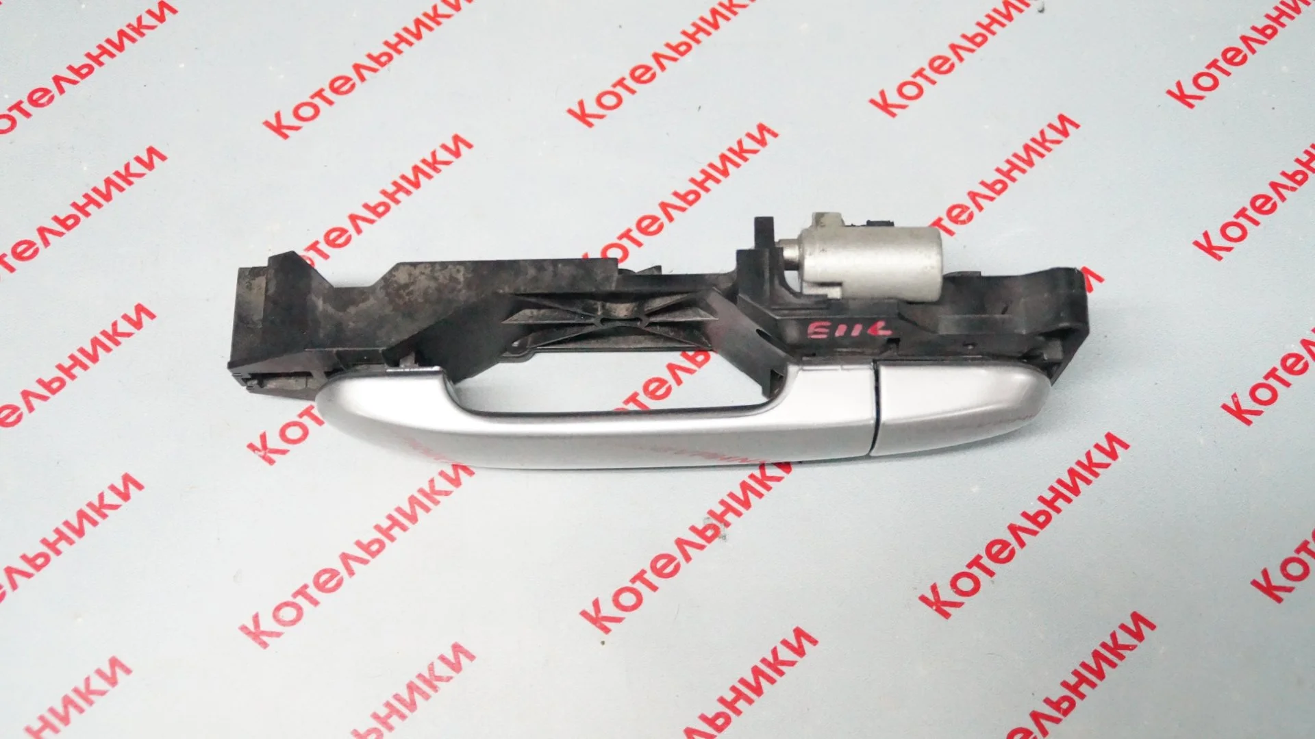 Nissan 80611-AX62C ручка задняя левая - миниатюра 3