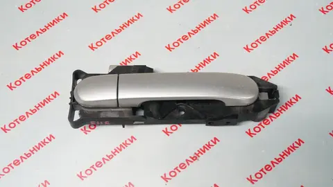 Nissan 80610-AX62B Ручка правая