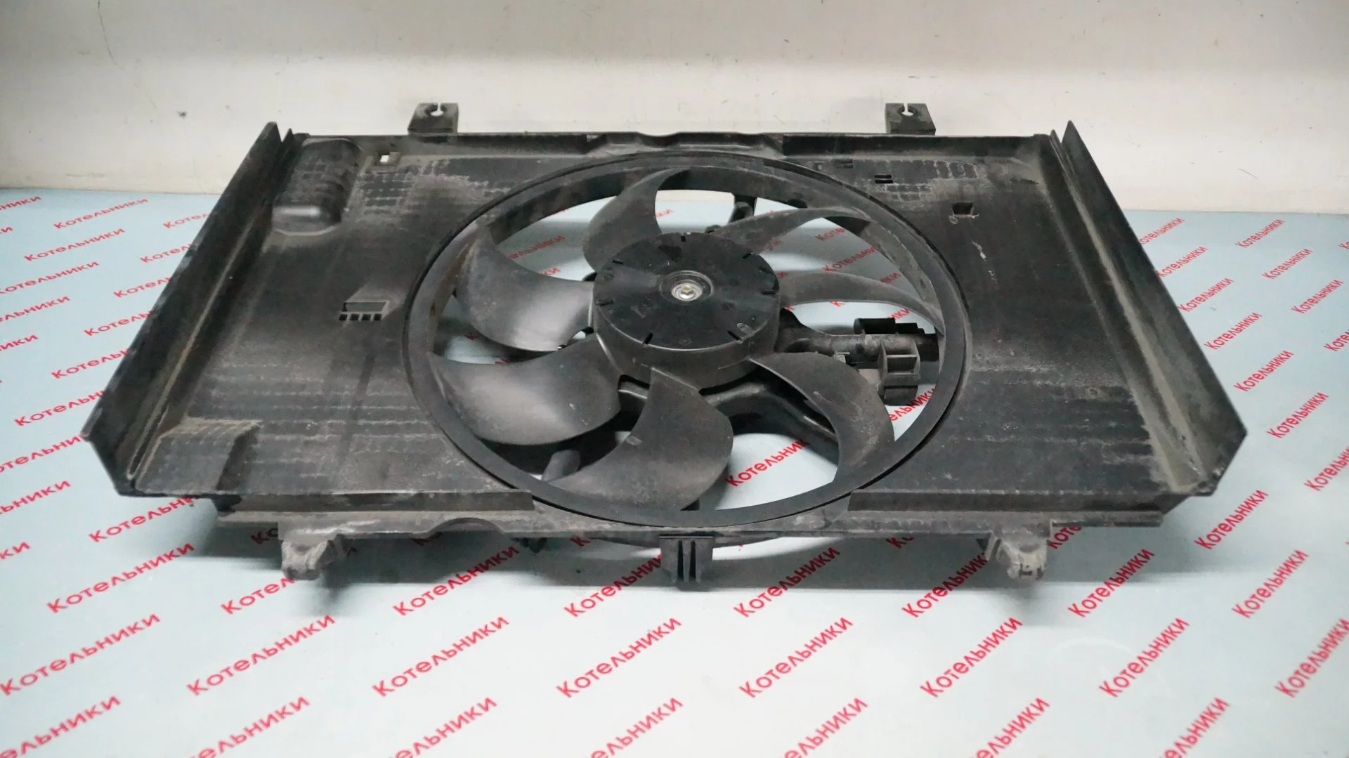 Nissan 21481-1KA0A Вентилятор радиатора - миниатюра 4
