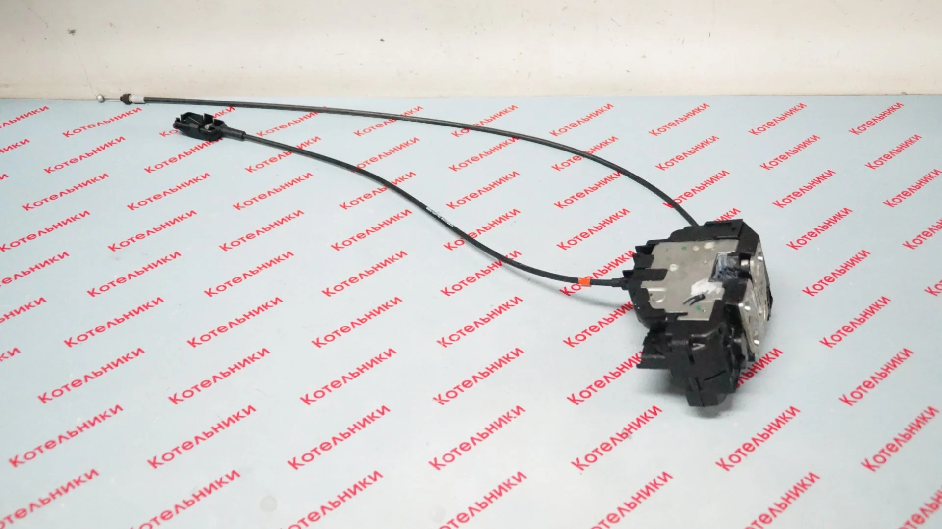Nissan 80500-9U10B Замок передний правый - миниатюра 3