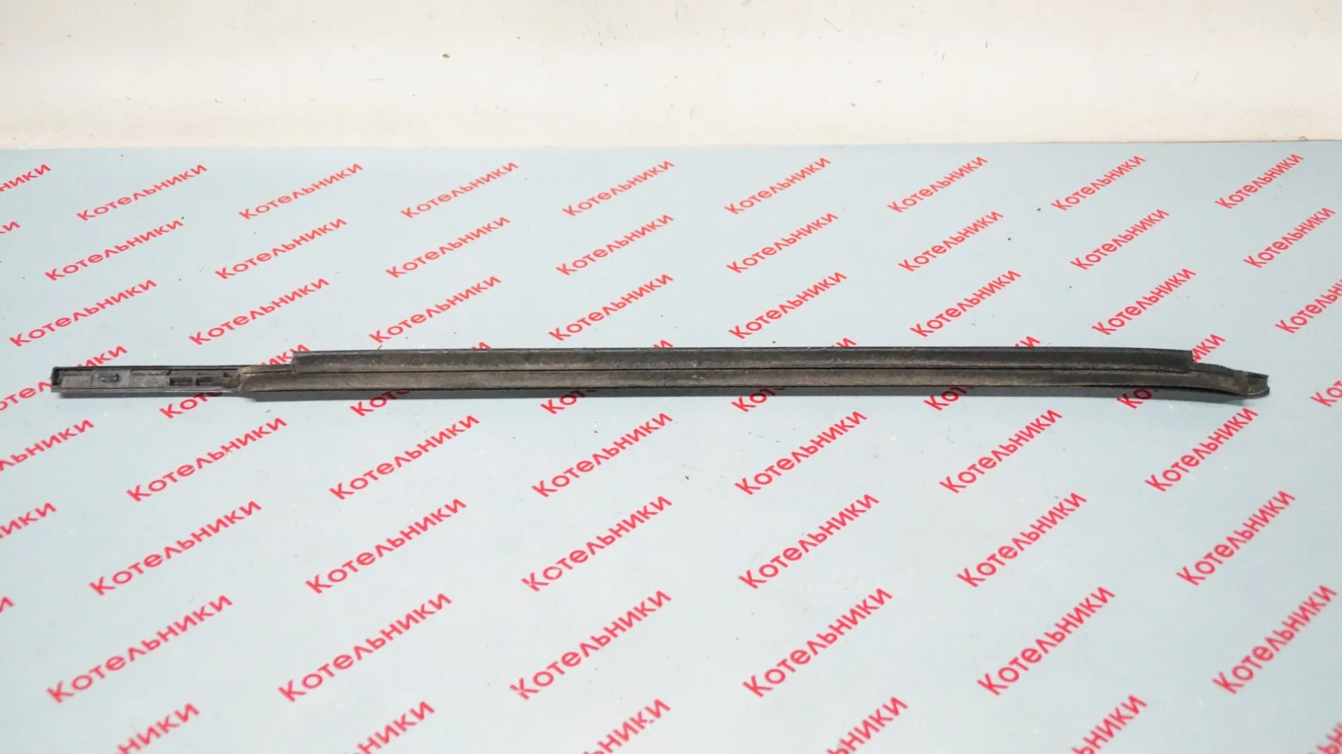 Nissan 82821-1KA0A Молдинг задний левый - миниатюра 3