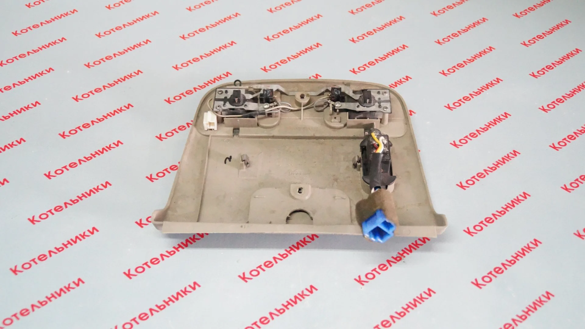 Nissan 26430-90J00 Плафон Подвсетки - миниатюра 4