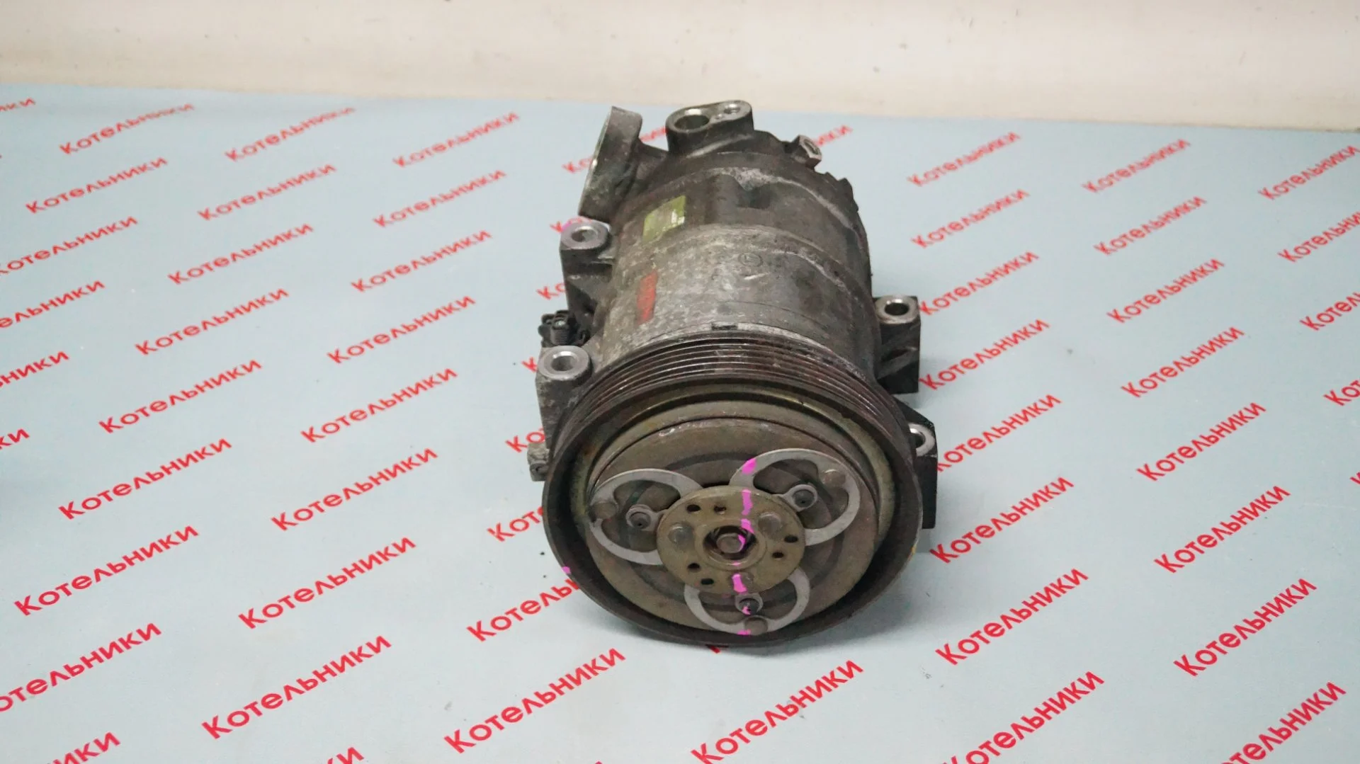 Nissan 92600-4N000 Компрессор кондиционера - изображение 1