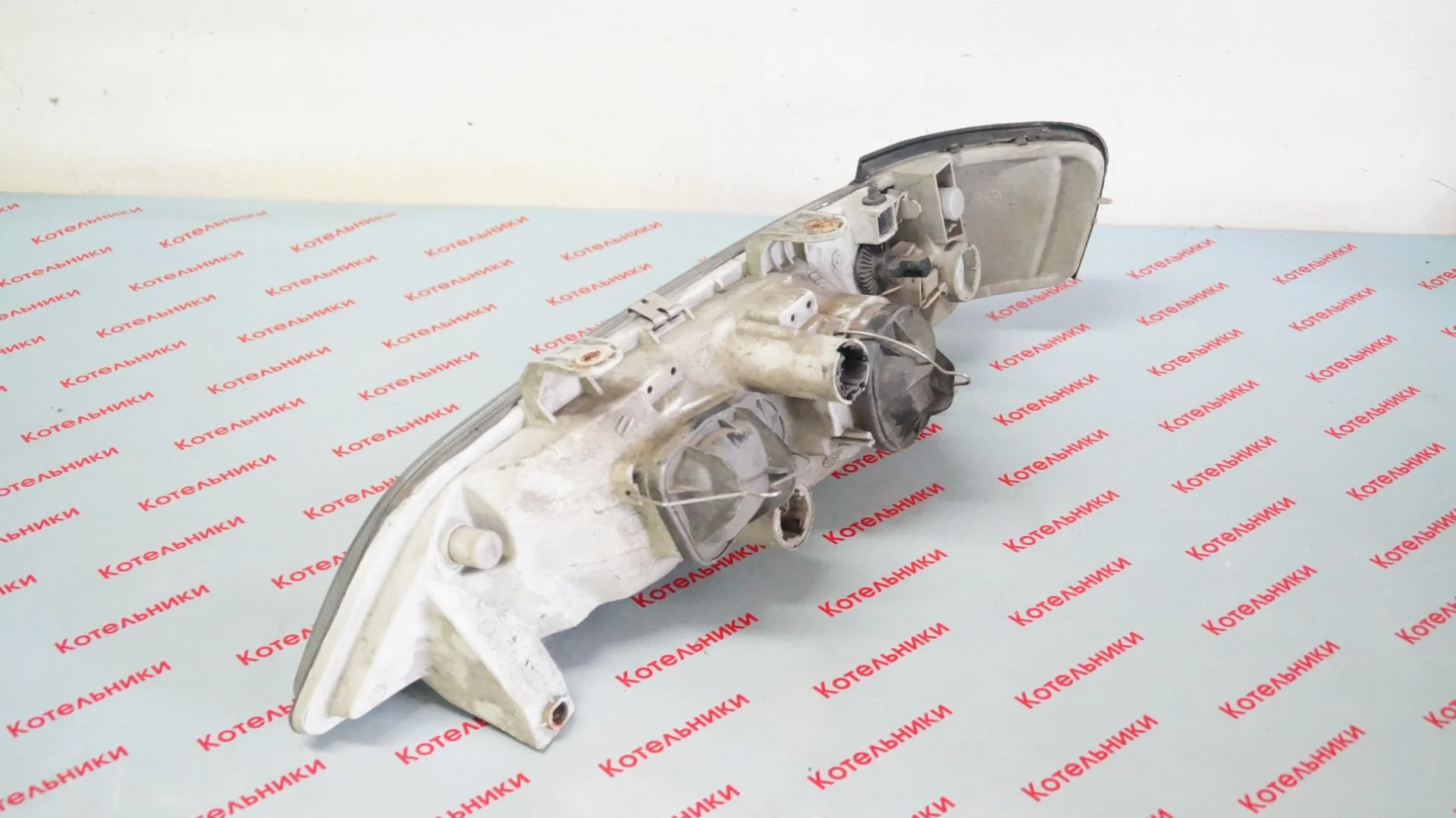 Nissan 26010-9F125 Фара правая - миниатюра 2