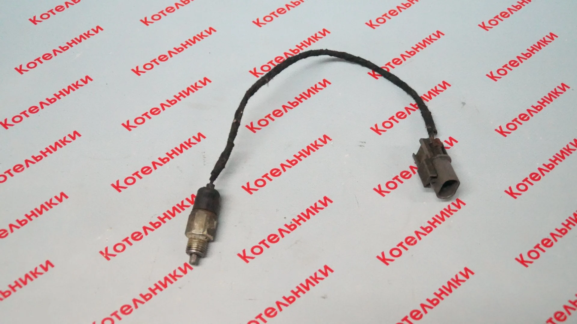 Nissan 32006-51J60 Датчик положения нейтрали - изображение 1