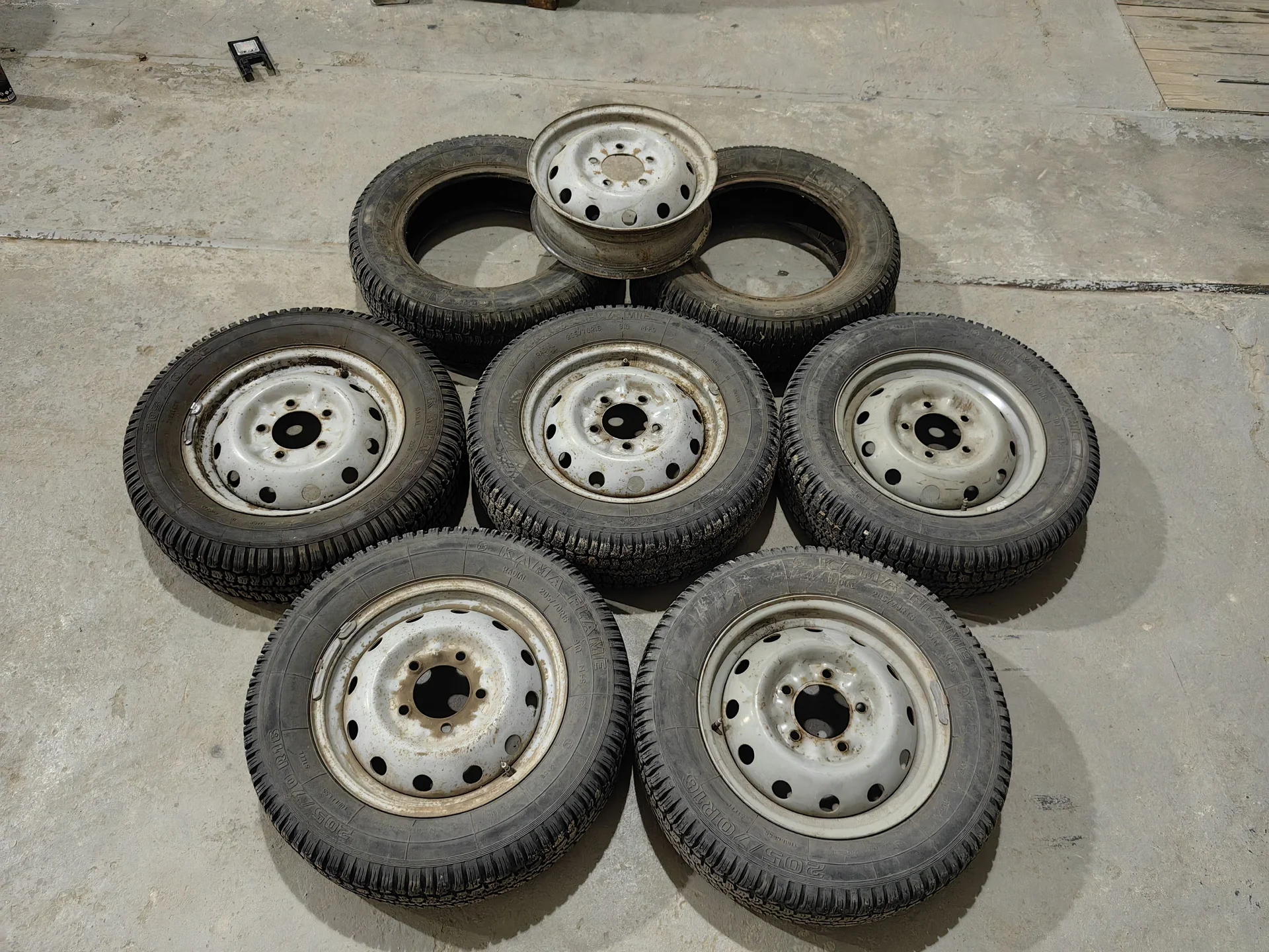 диски нива с резиной kama flame 205/70 r16 - миниатюра 2