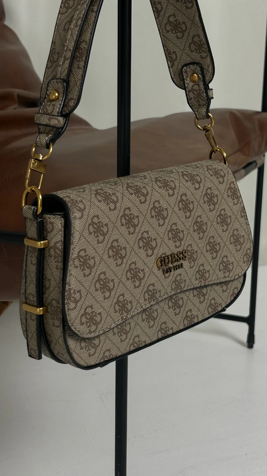 сумка женская Guess - изображение 1