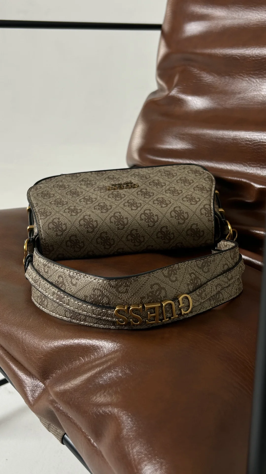 сумка женская Guess - миниатюра 3