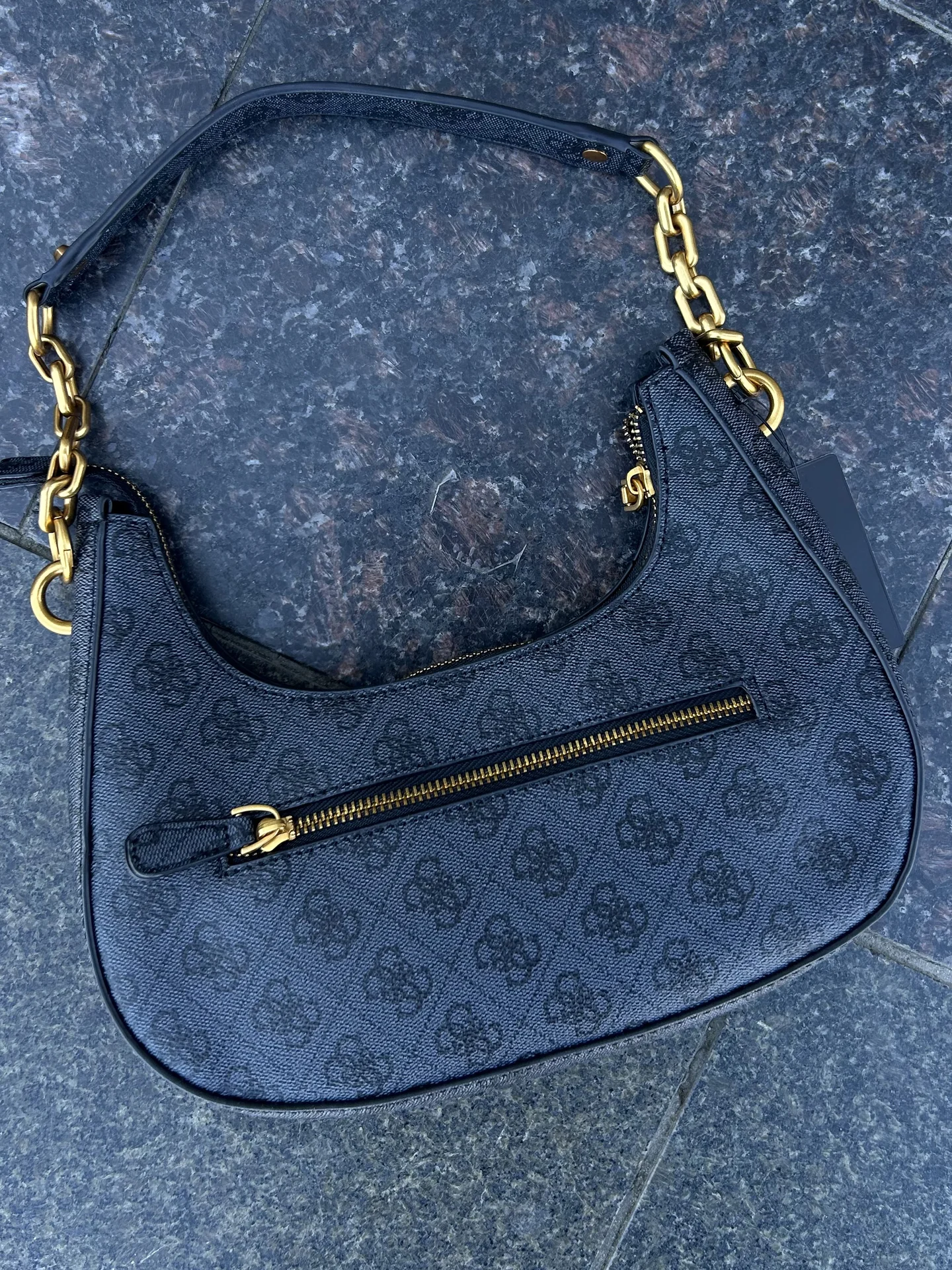 женчкая сумка Guess - миниатюра 2