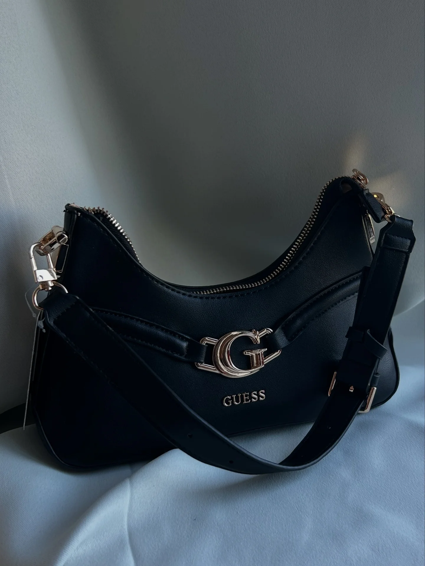 женская сумка Guess - миниатюра 3