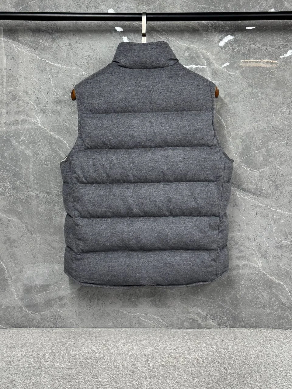 жилетка мужская Brunello cucinelli - миниатюра 2