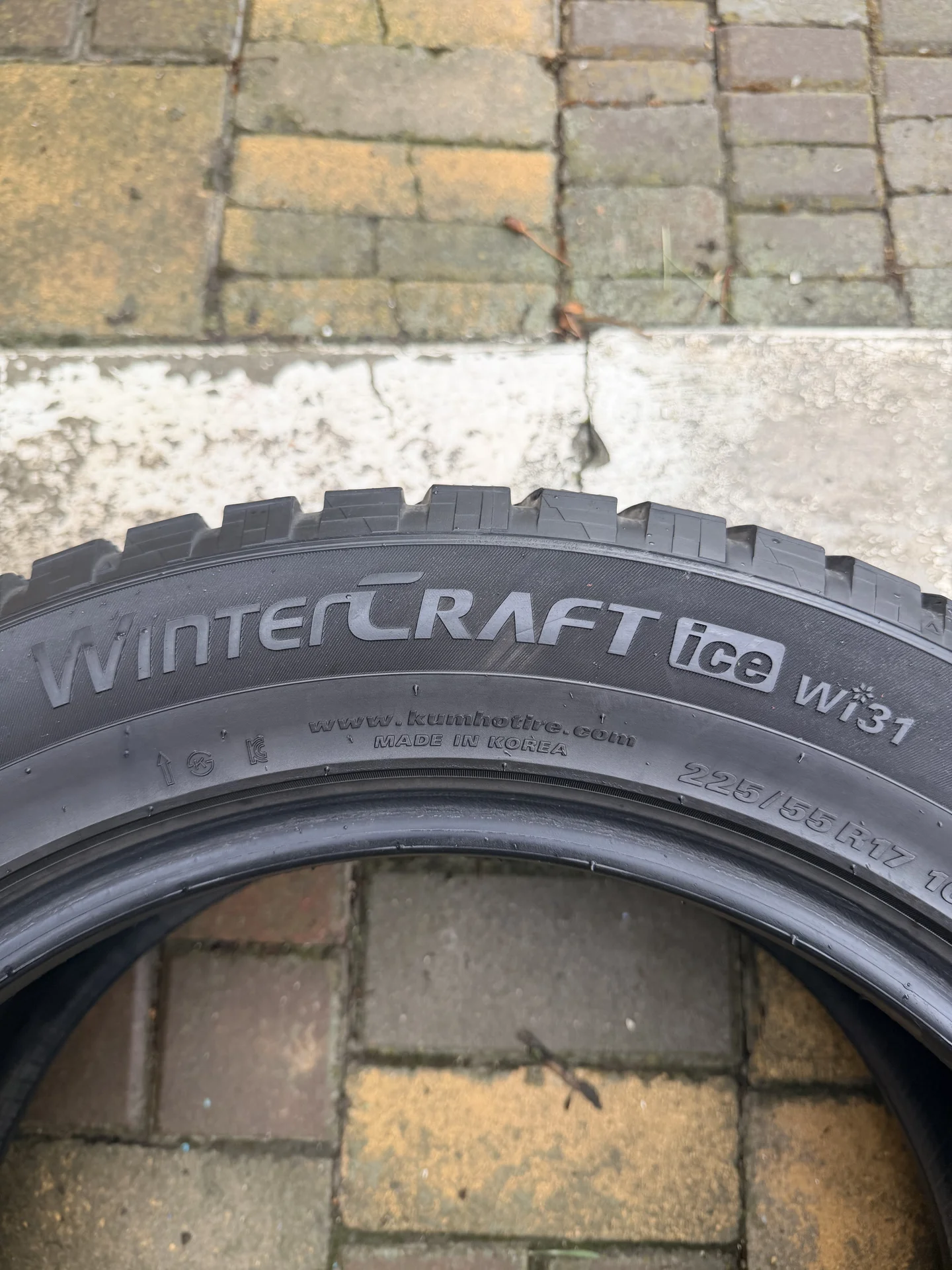 Шины Kumho WinterCraft Ice WI31 225/55 R17 101T - миниатюра 4
