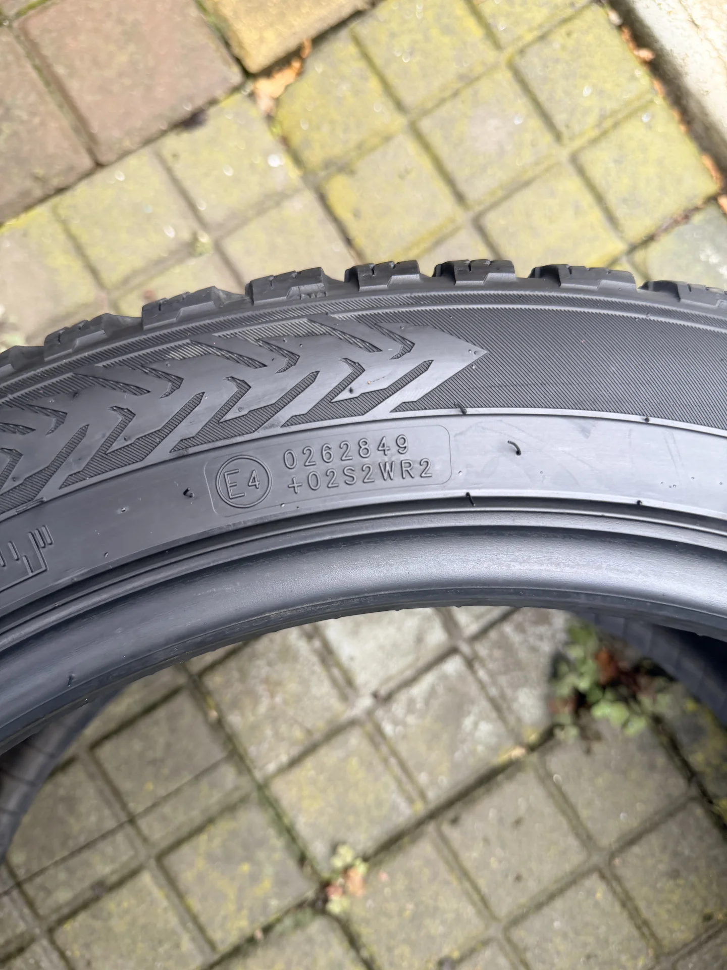 Шины зимние Nokian Hakkapeliitta 8 225/45 R17 - миниатюра 7