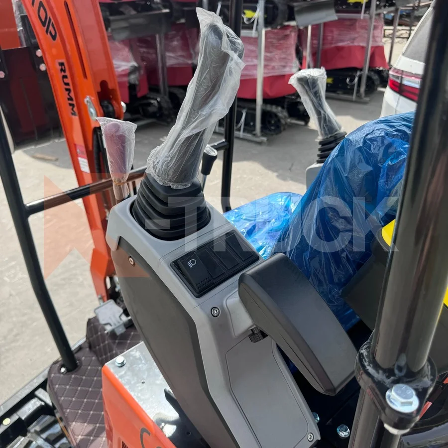 Мини - экскаватор HighTop 16 RUMM - Kubota D722 - миниатюра 3