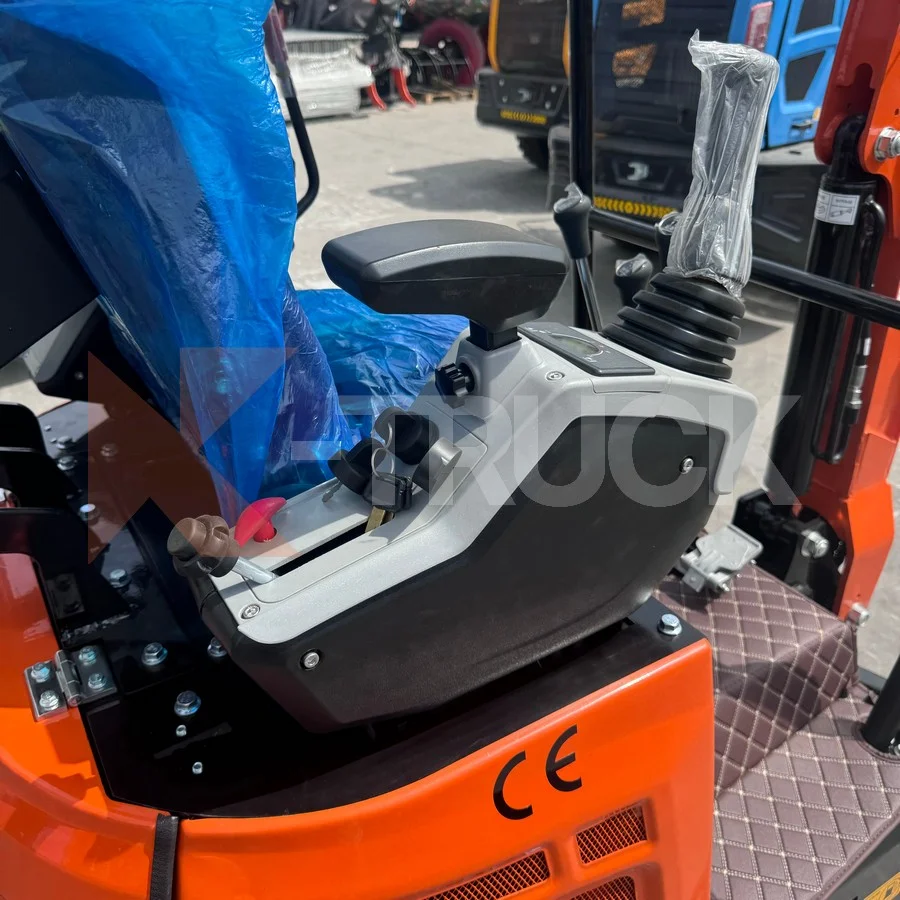 Мини - экскаватор HighTop 16 RUMM - Kubota D722 - миниатюра 4