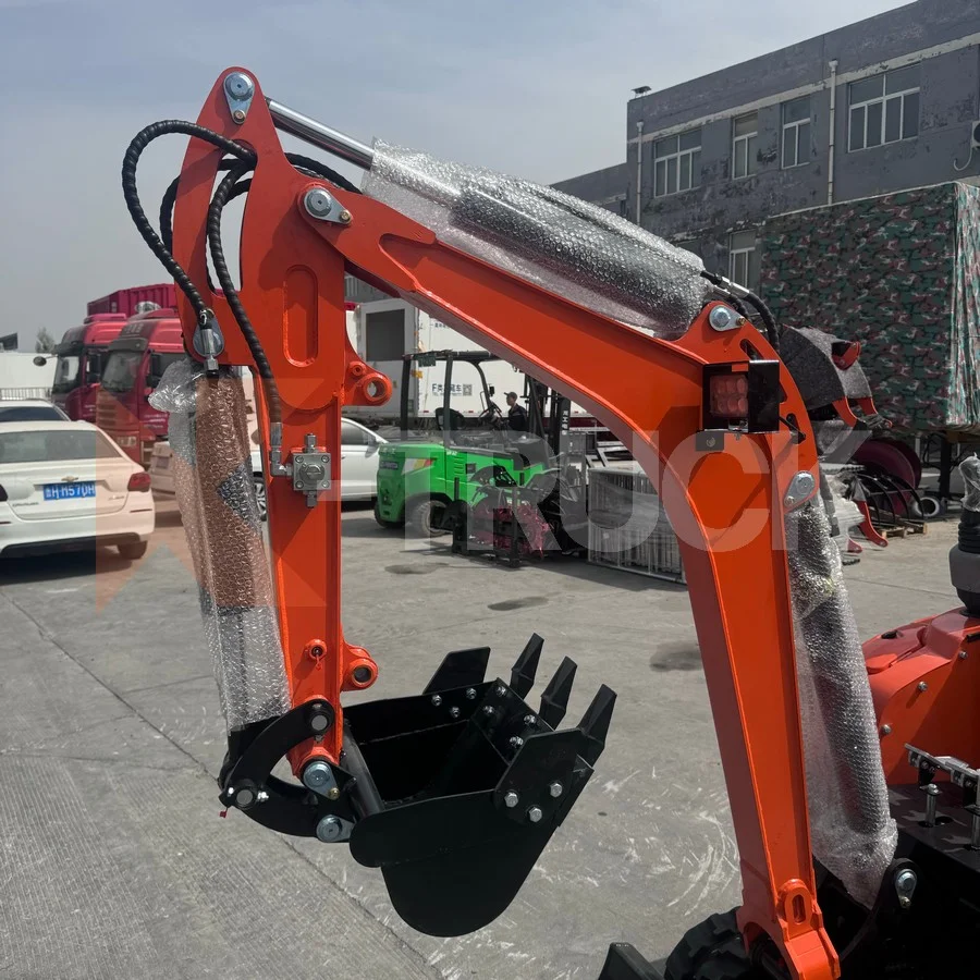 Мини - экскаватор HighTop 17 RUMM - Kubota D902 - миниатюра 4