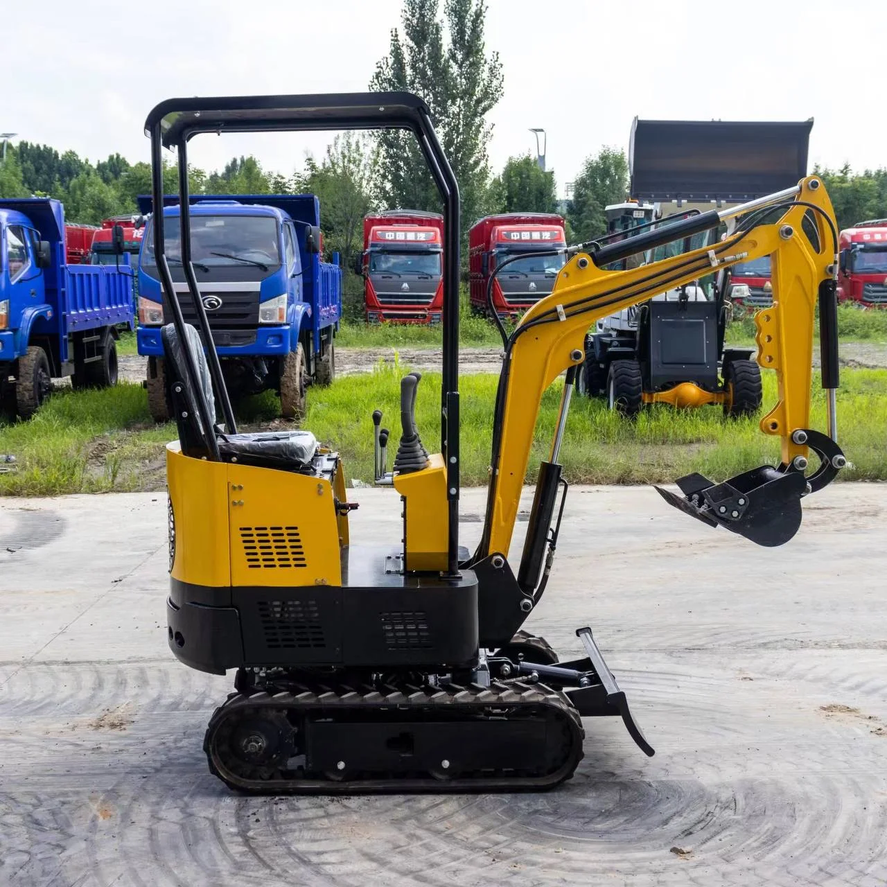 Мини - экскаватор HighTop HT-10 (Электрический) - миниатюра 2