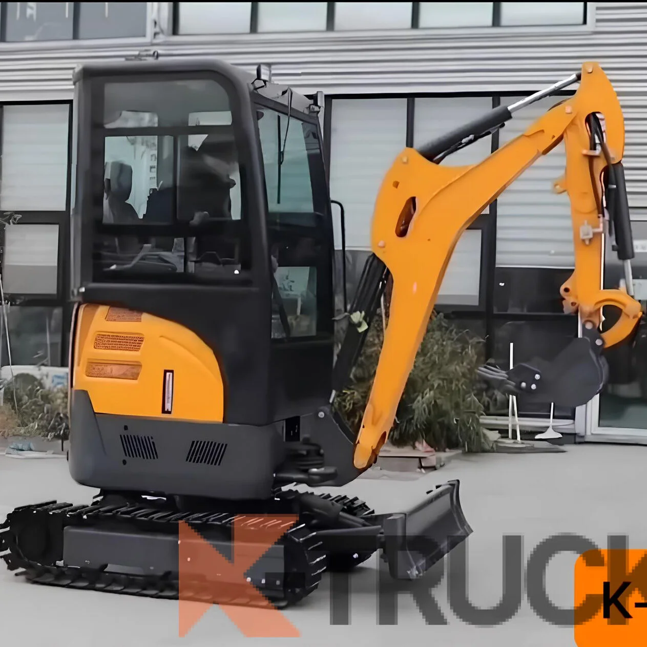 Мини - экскаватор HighTop HT22 - С кабиной - изображение 1