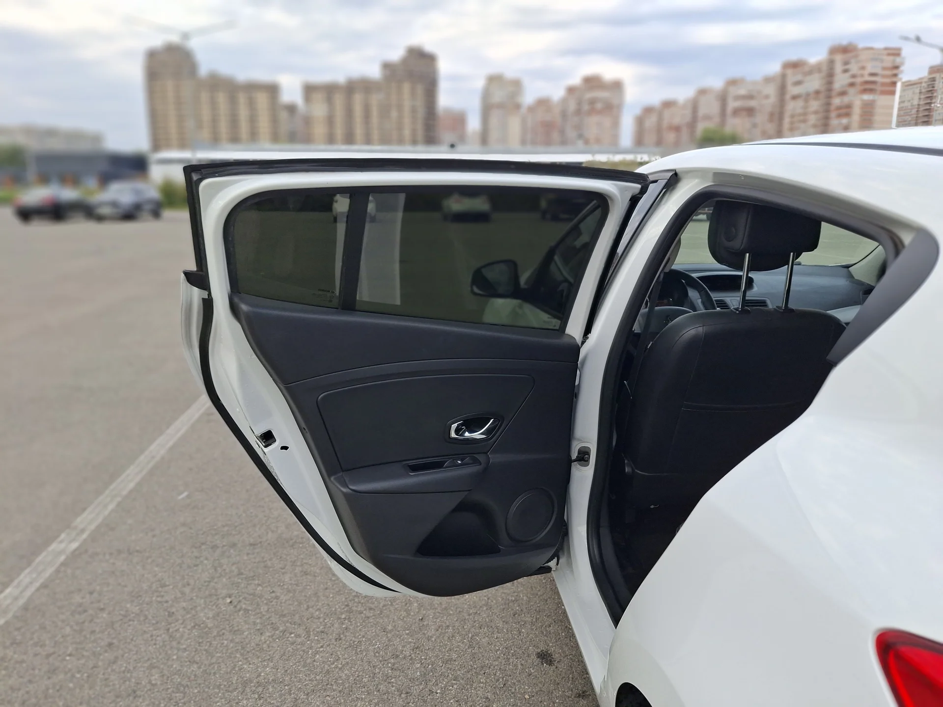 Renault Megane III 2012г 2л. АКПП - миниатюра 19