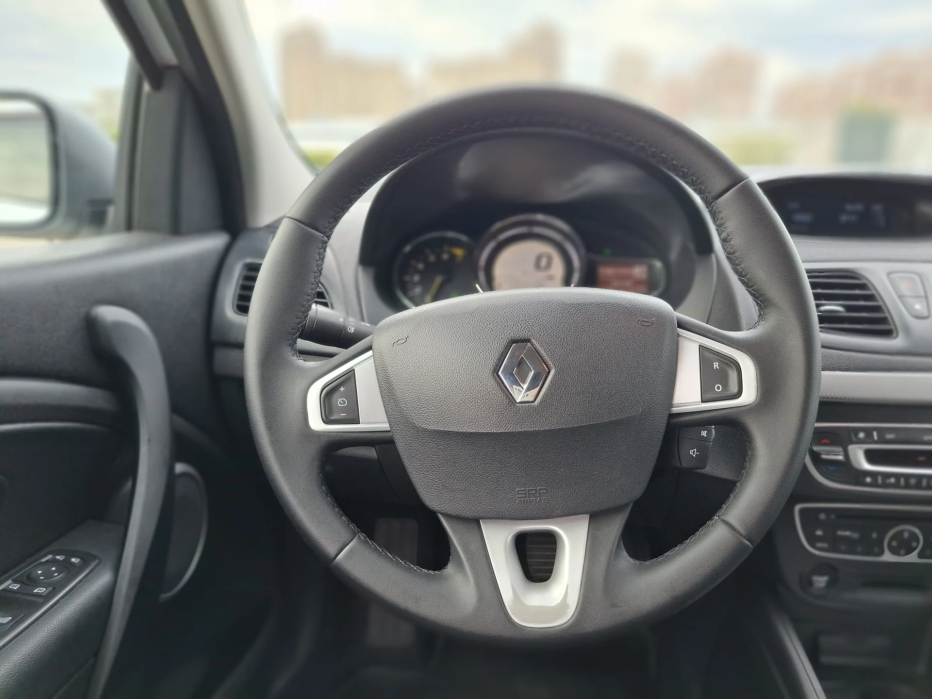 Renault Megane III 2012г 2л. АКПП - миниатюра 30