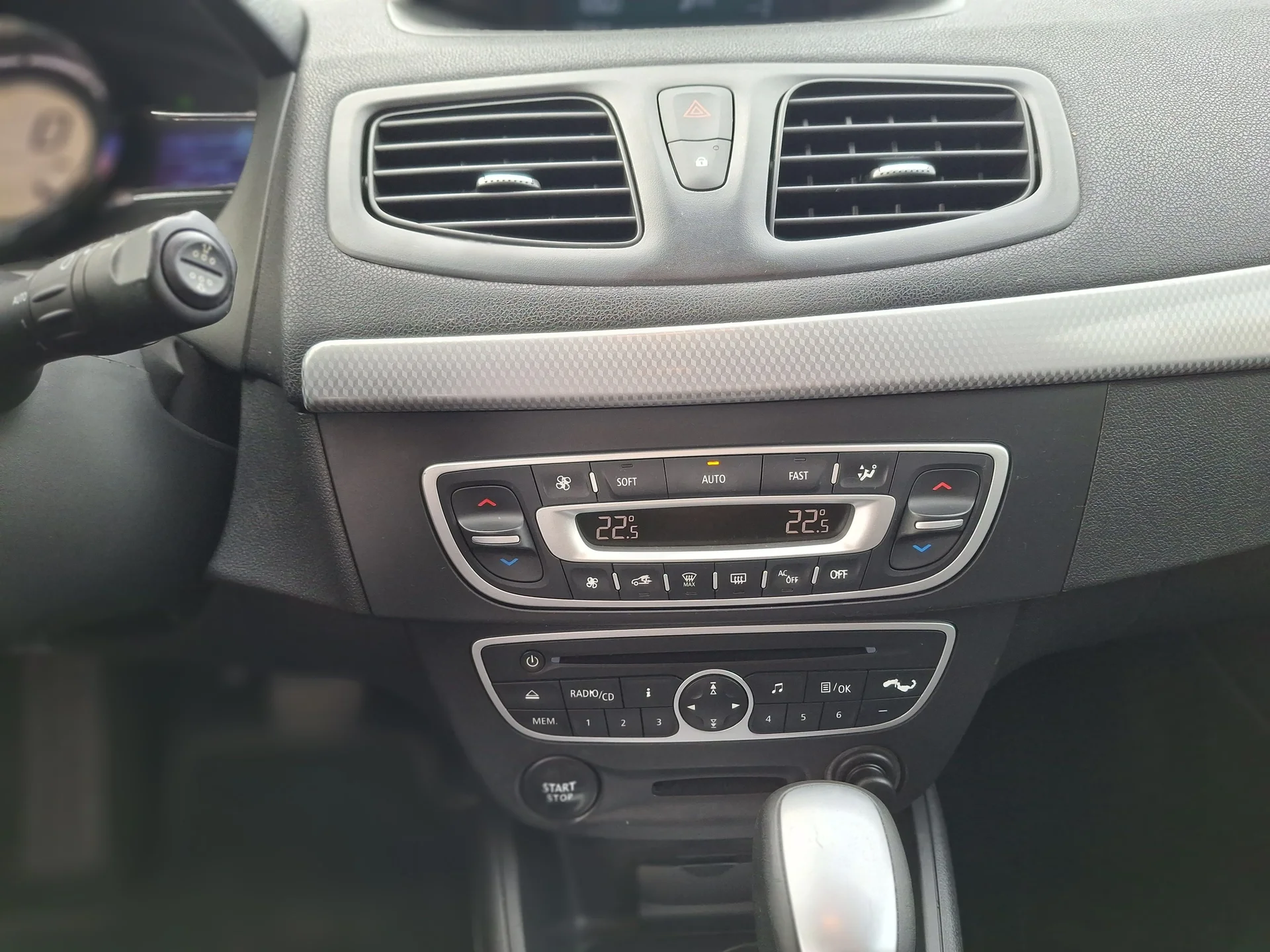 Renault Megane III 2012г 2л. АКПП - миниатюра 35