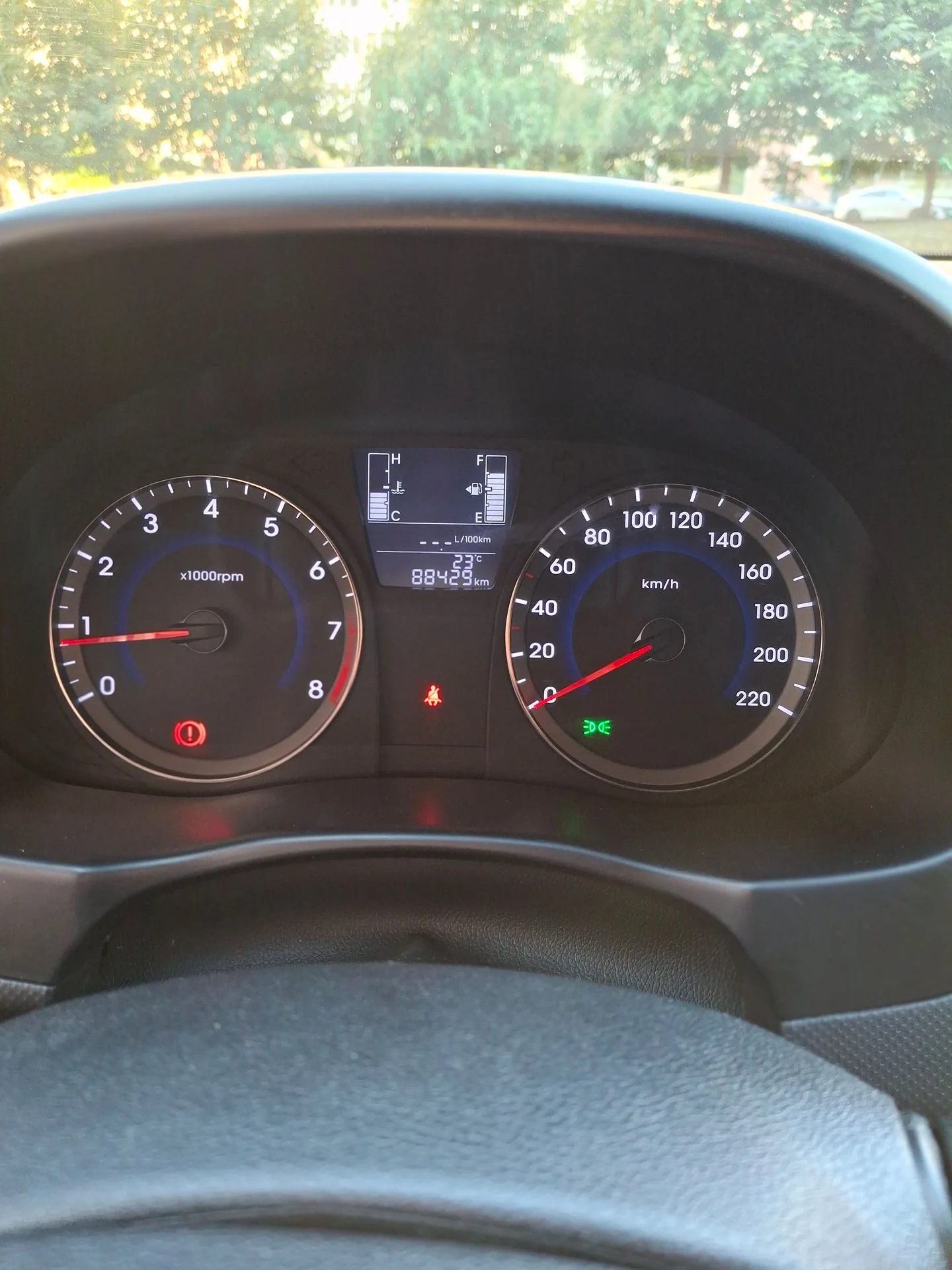 В продаже Hyundai Solaris SuperSeries 2016г - миниатюра 26