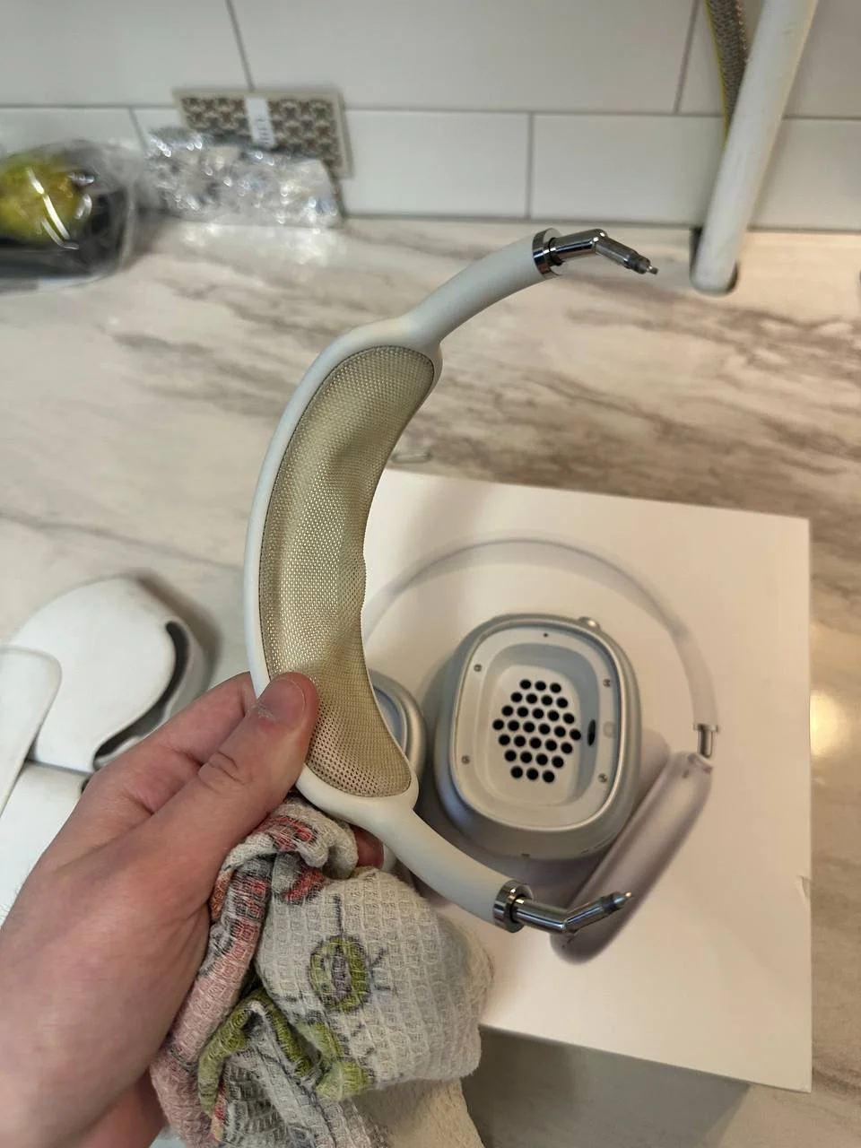 AirPods Max lightning 1 поколения - миниатюра 3