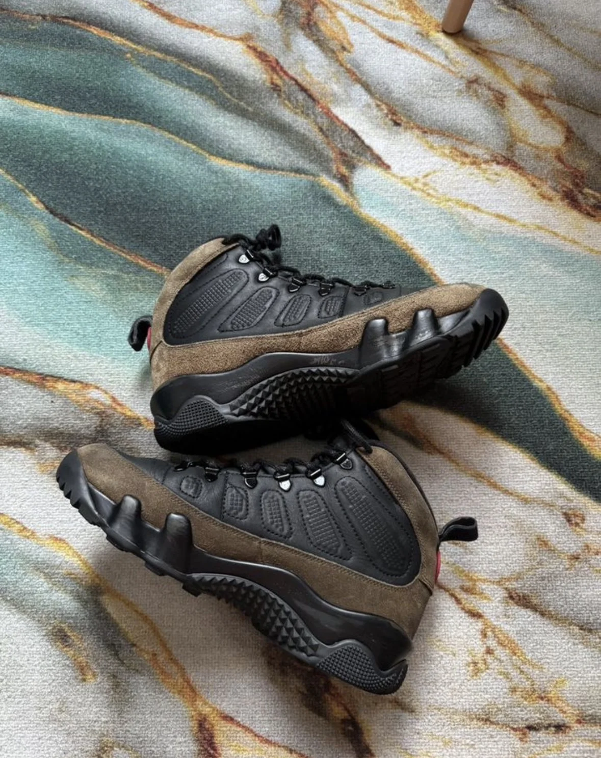 Кросовки Nike Air Jordan 9 - миниатюра 2