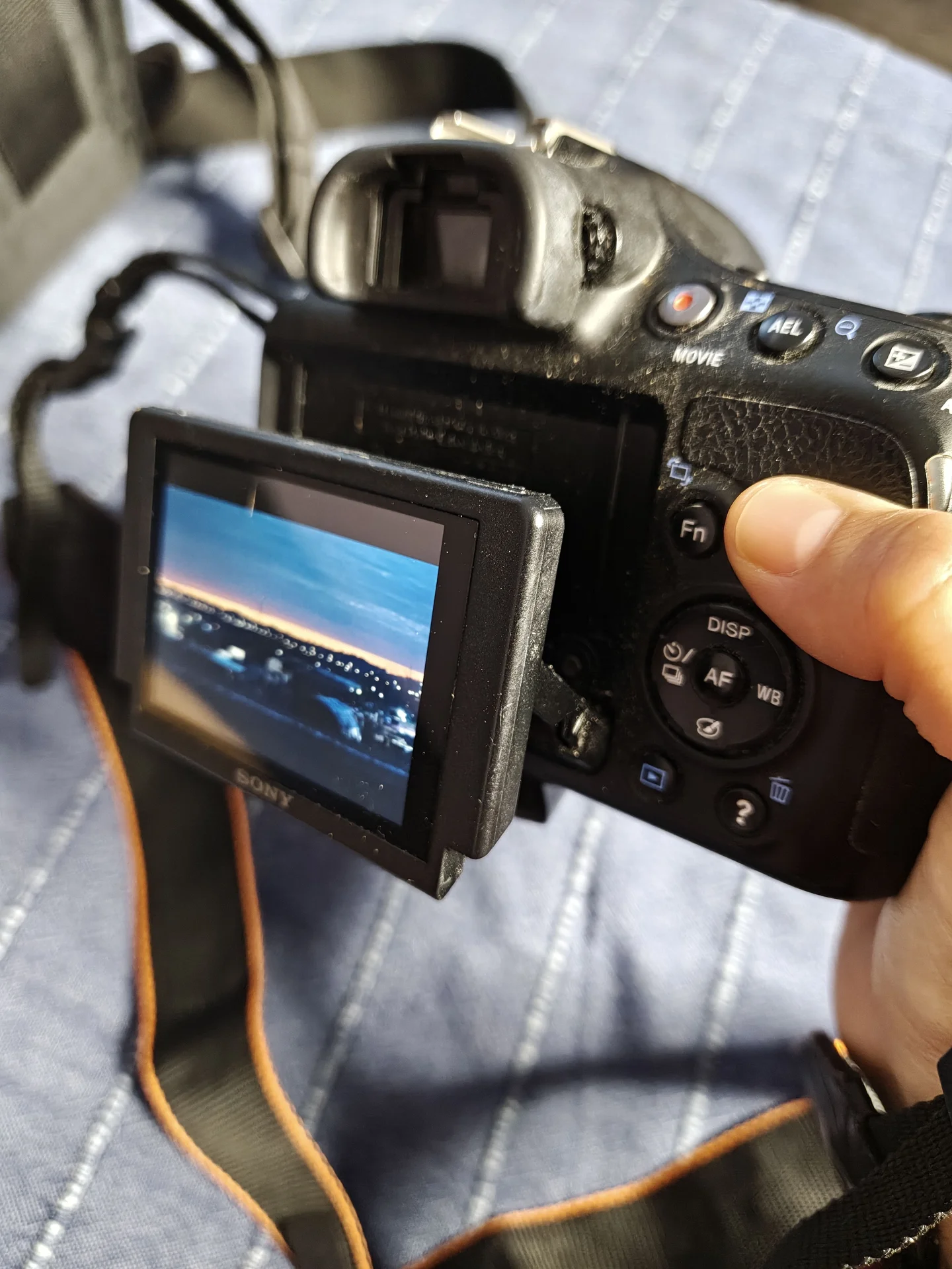 Фотоаппарат Sony a58 - миниатюра 3