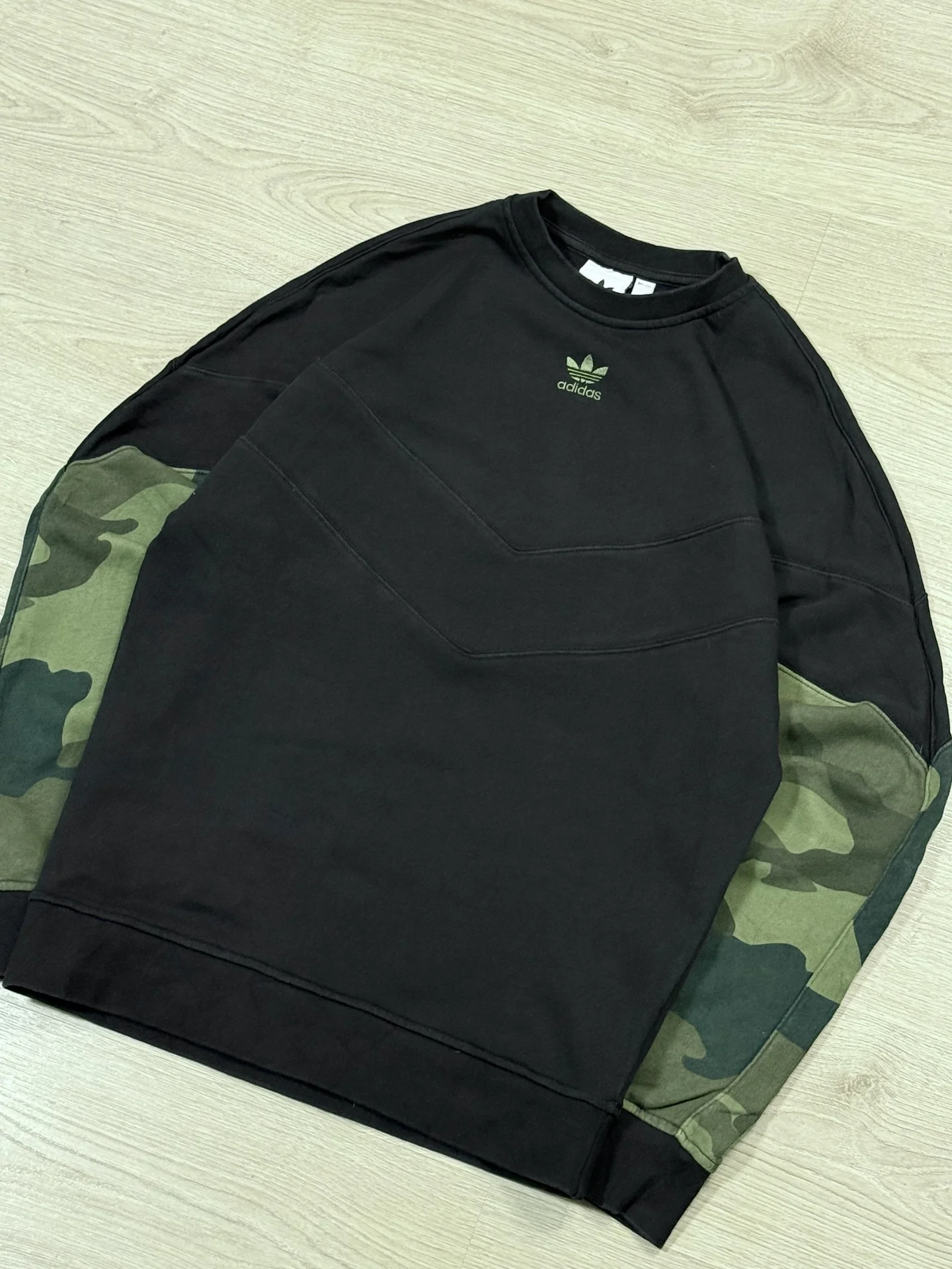 винтажный свитшот Adidas - миниатюра 3