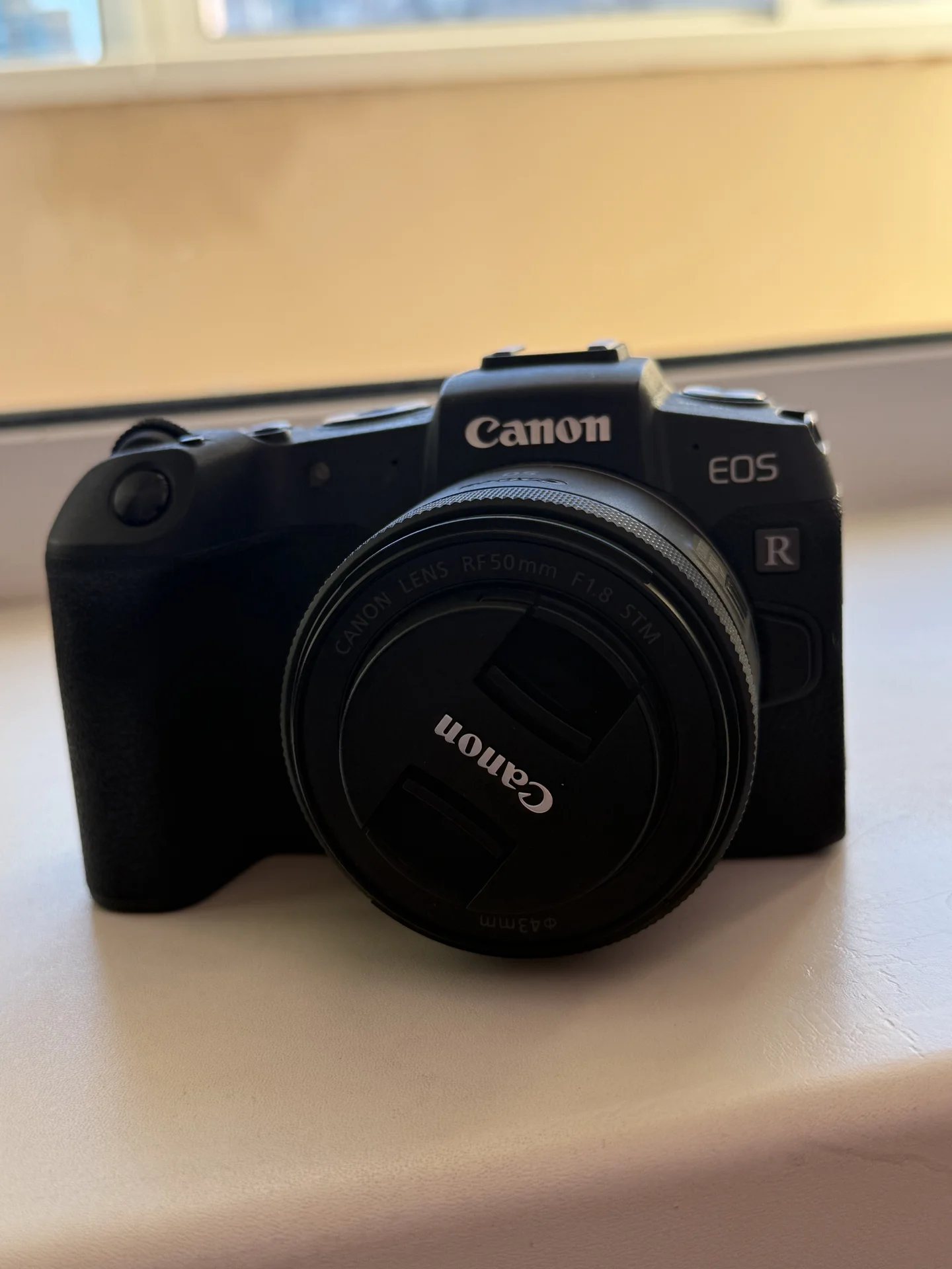 Фотоаппарат canon RP - изображение 1